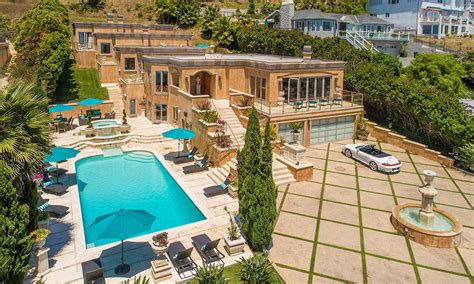 luxury rehab centers for women.